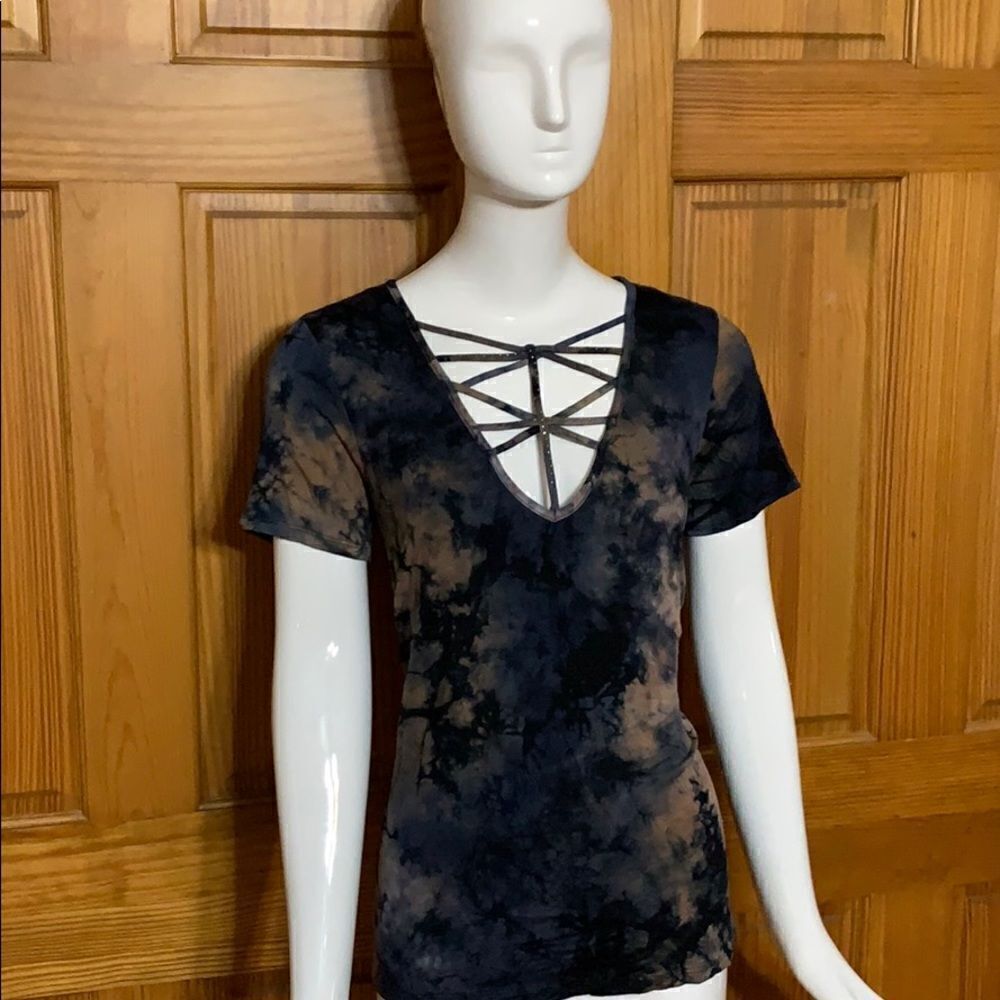Vocal tie Dye cut out T